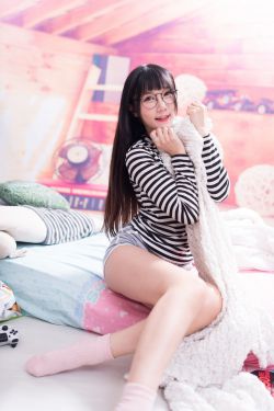 女机械人